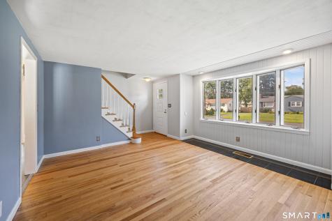 39 Whiteside Street Newington CT 06111