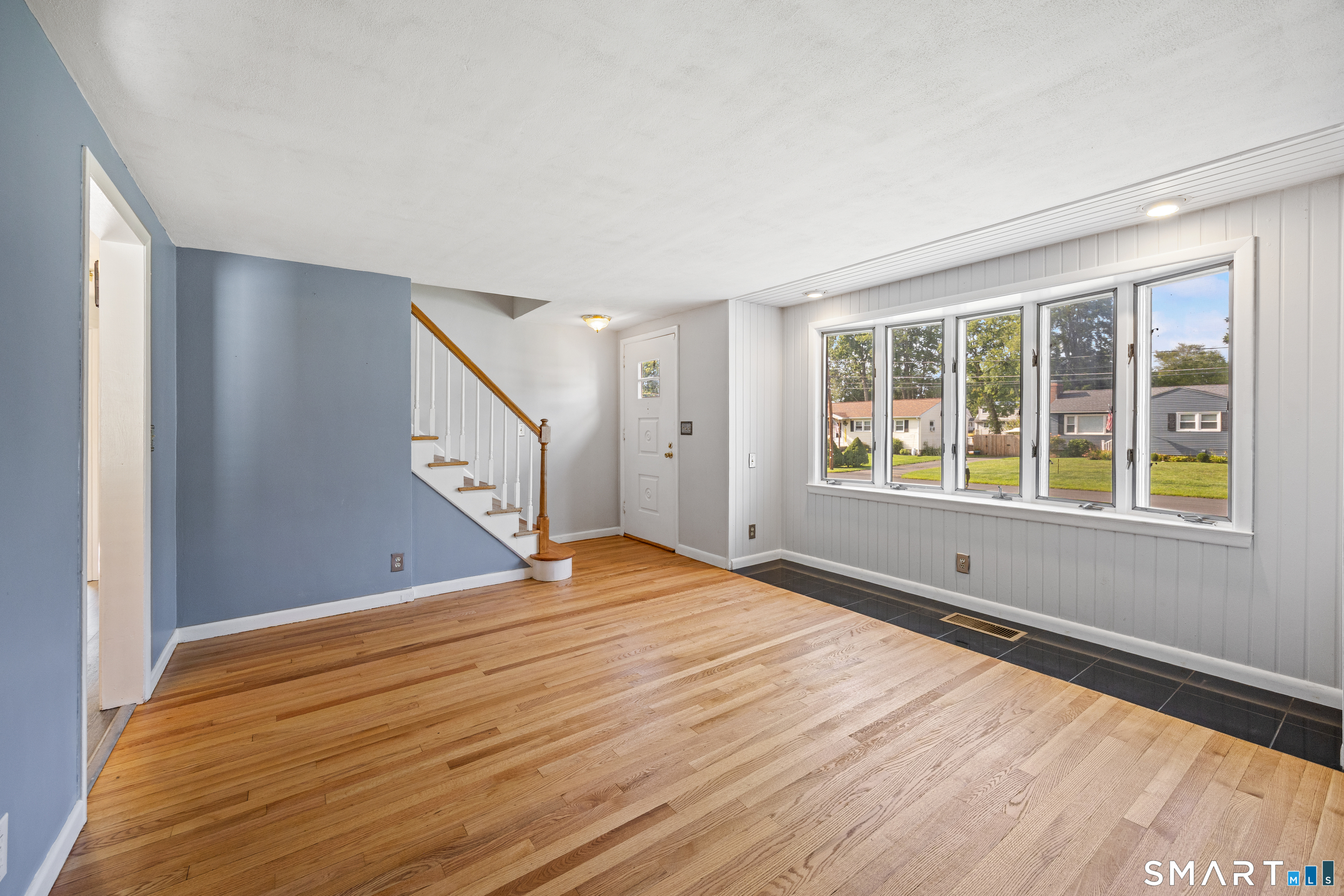 39 Whiteside Street Newington CT 06111