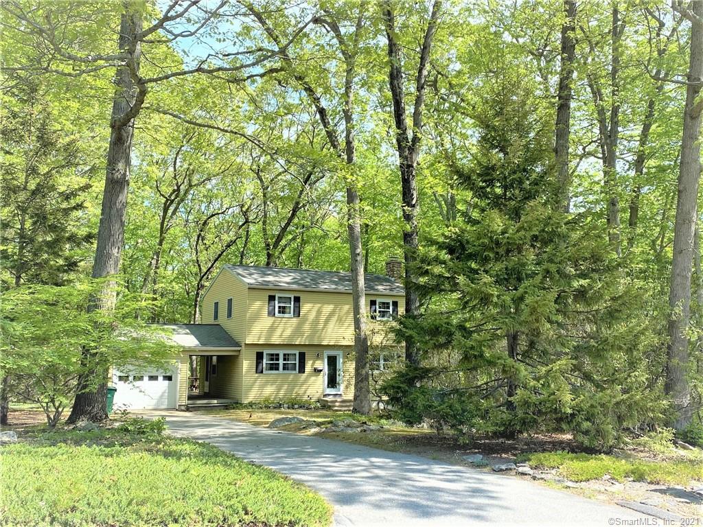 16 Overlook Drive Waterford CT 06385
