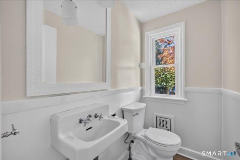 625 Ocean Avenue New London CT 06320