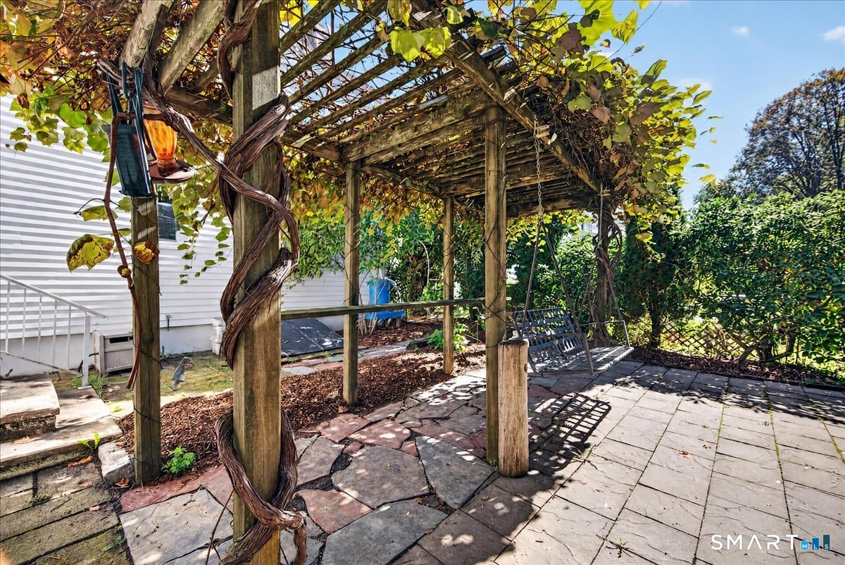 625 Ocean Avenue New London CT 06320