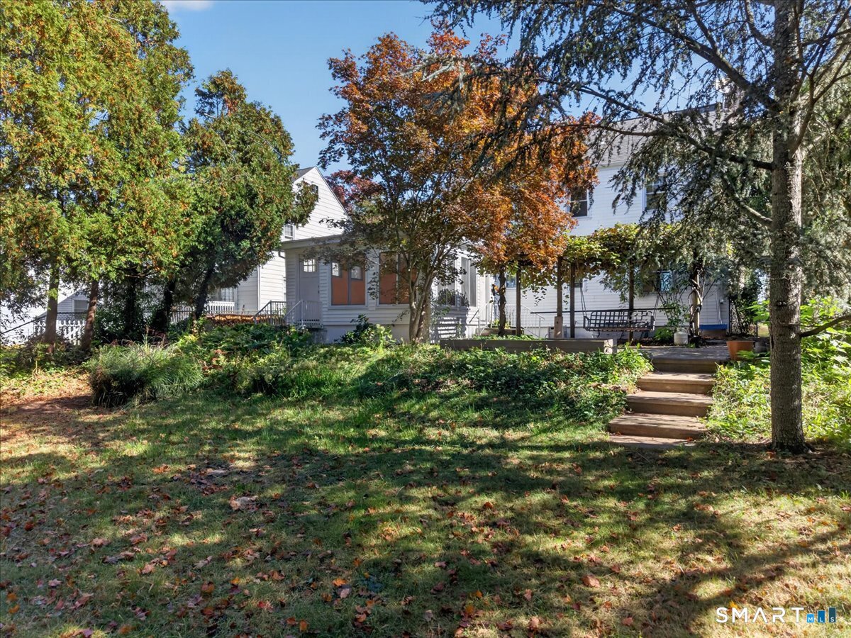 625 Ocean Avenue New London CT 06320
