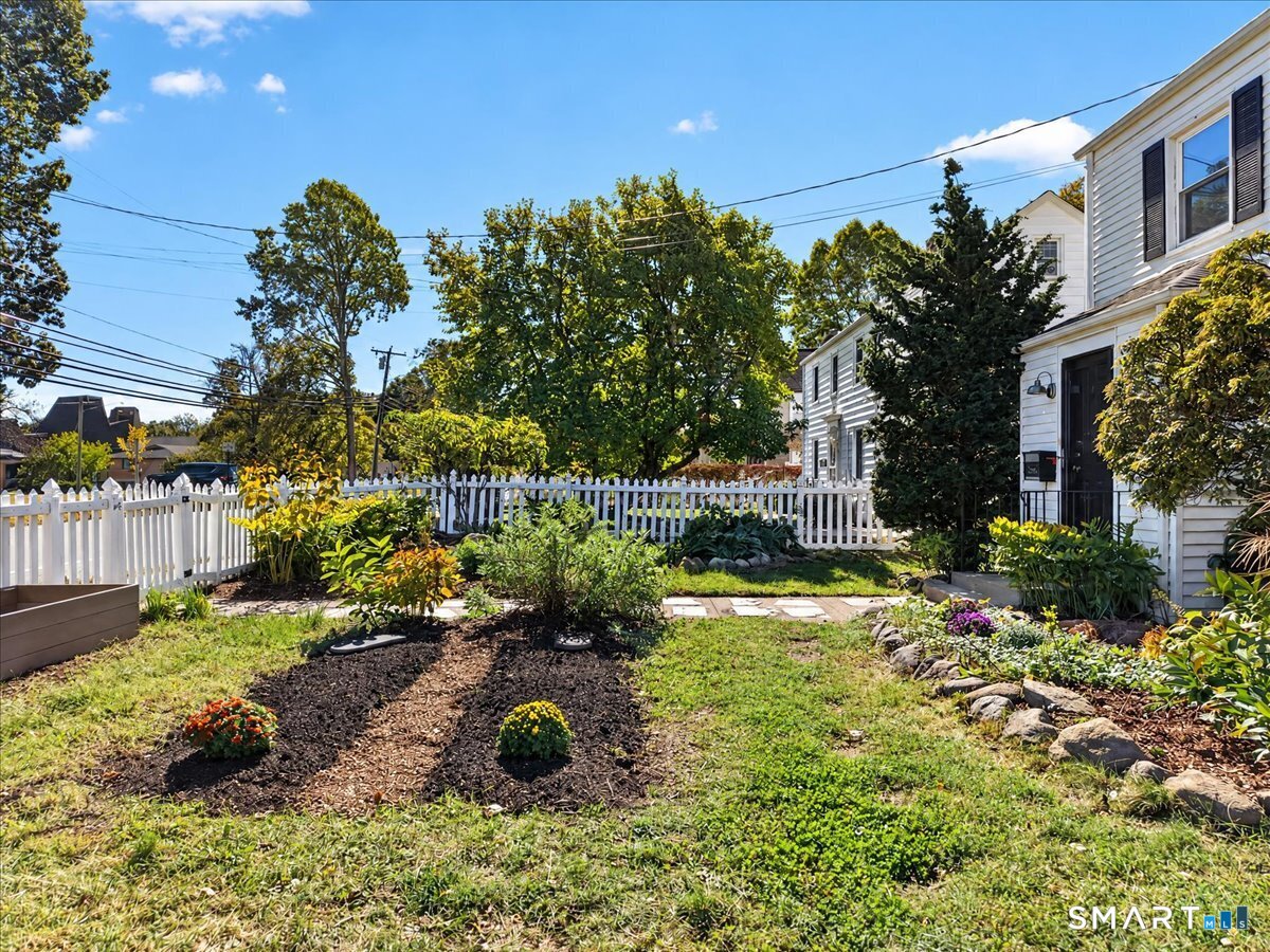 625 Ocean Avenue New London CT 06320