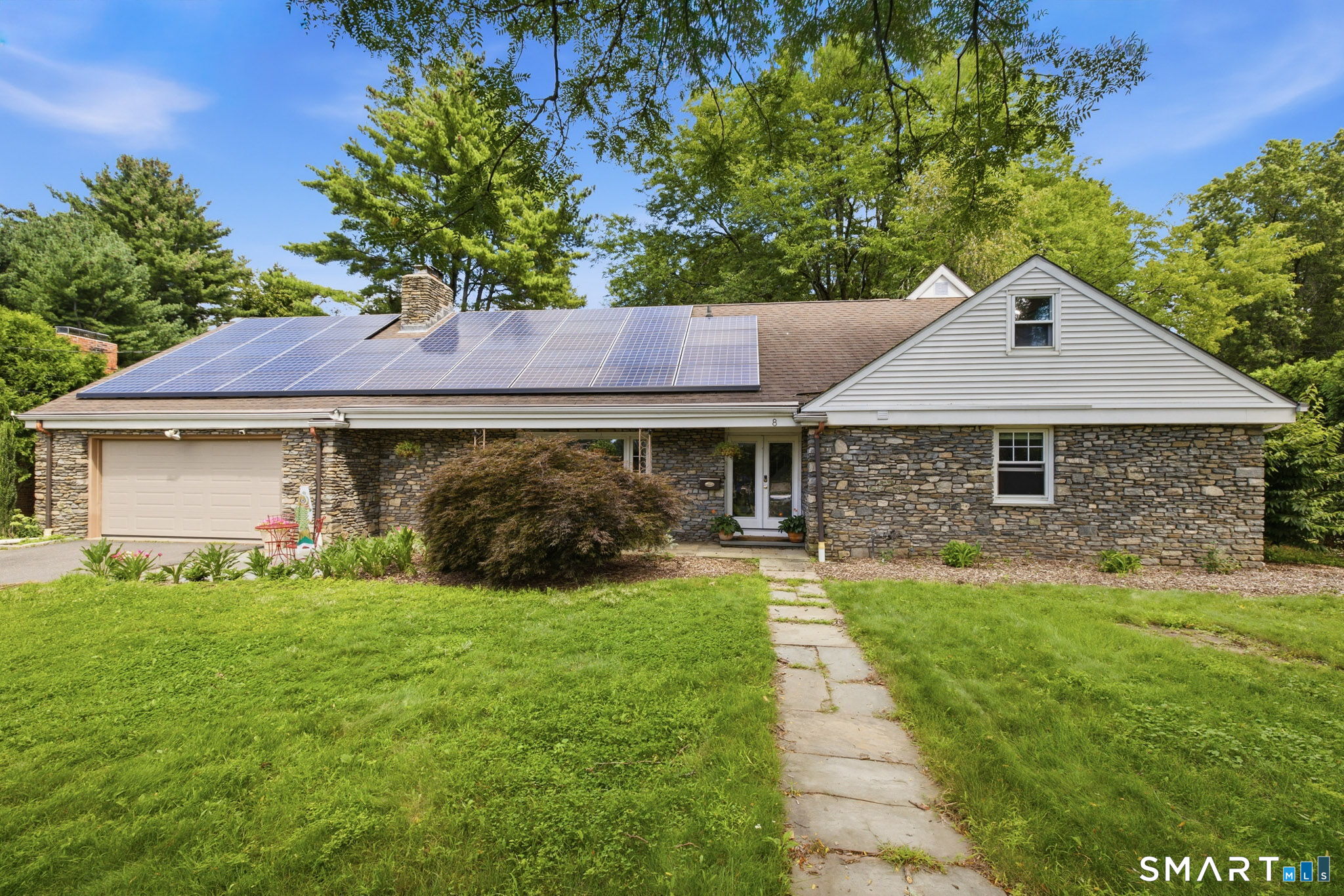 8 Fairwood Farms Drive West Hartford CT 06107