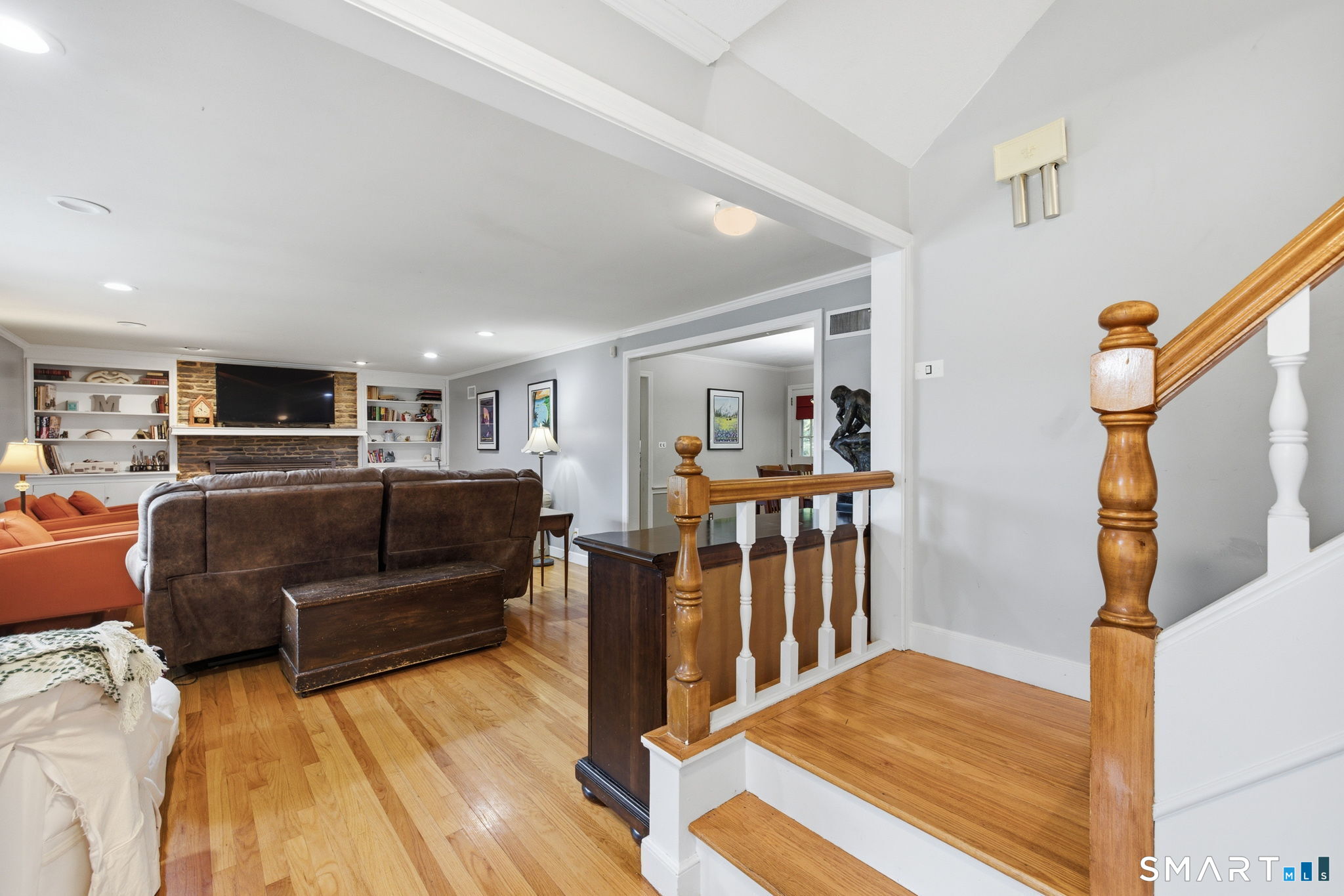 8 Fairwood Farms Drive West Hartford CT 06107