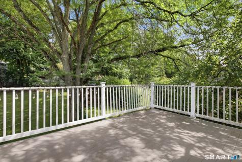 8 Fairwood Farms Drive West Hartford CT 06107