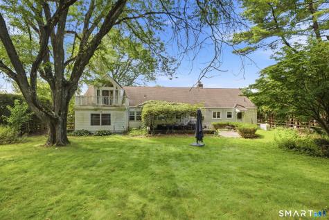 8 Fairwood Farms Drive West Hartford CT 06107