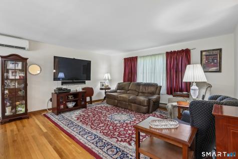 14 Clark Road New Fairfield CT 06812