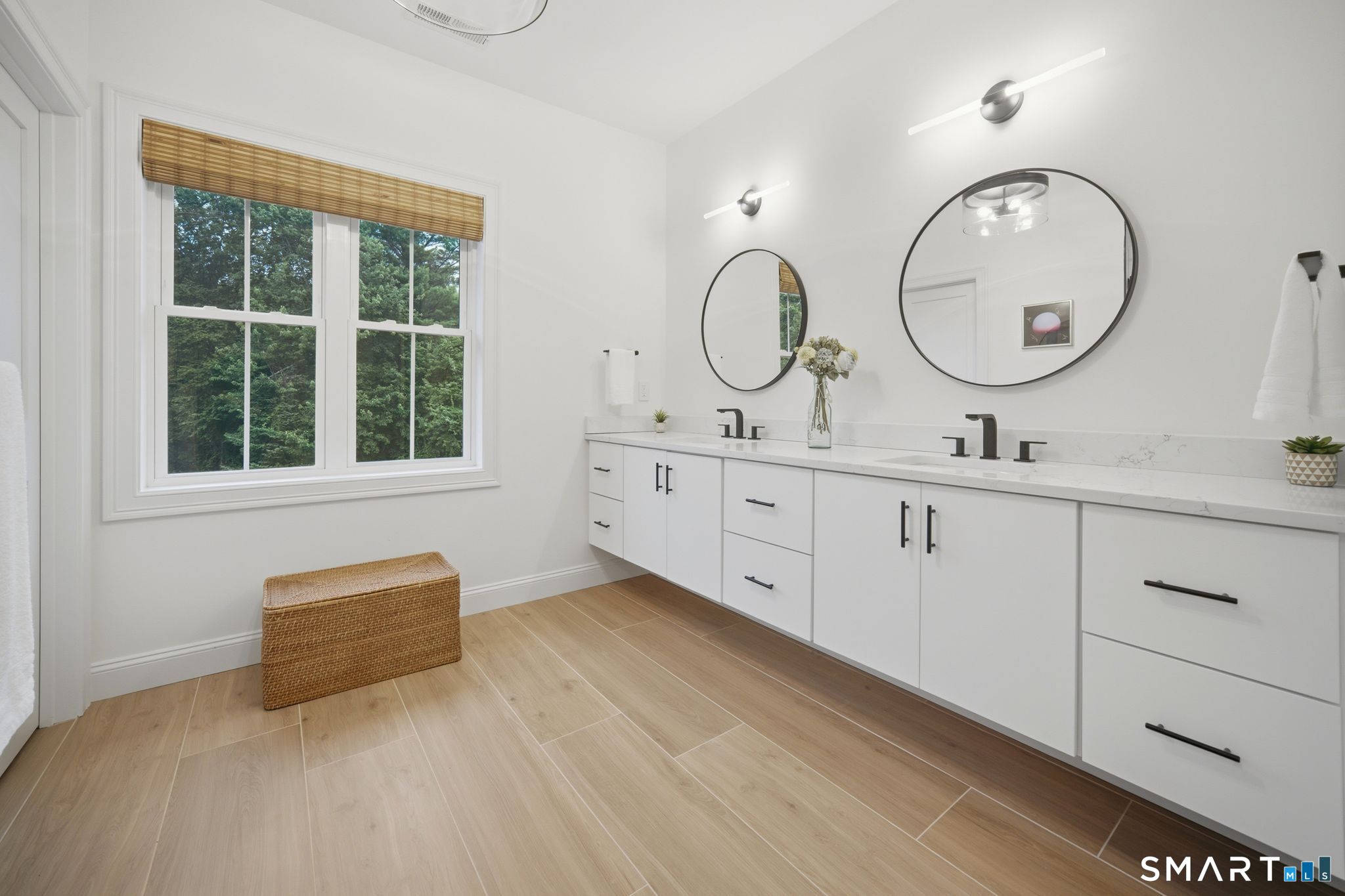 43 Oak Ridge Drive Avon CT 06001