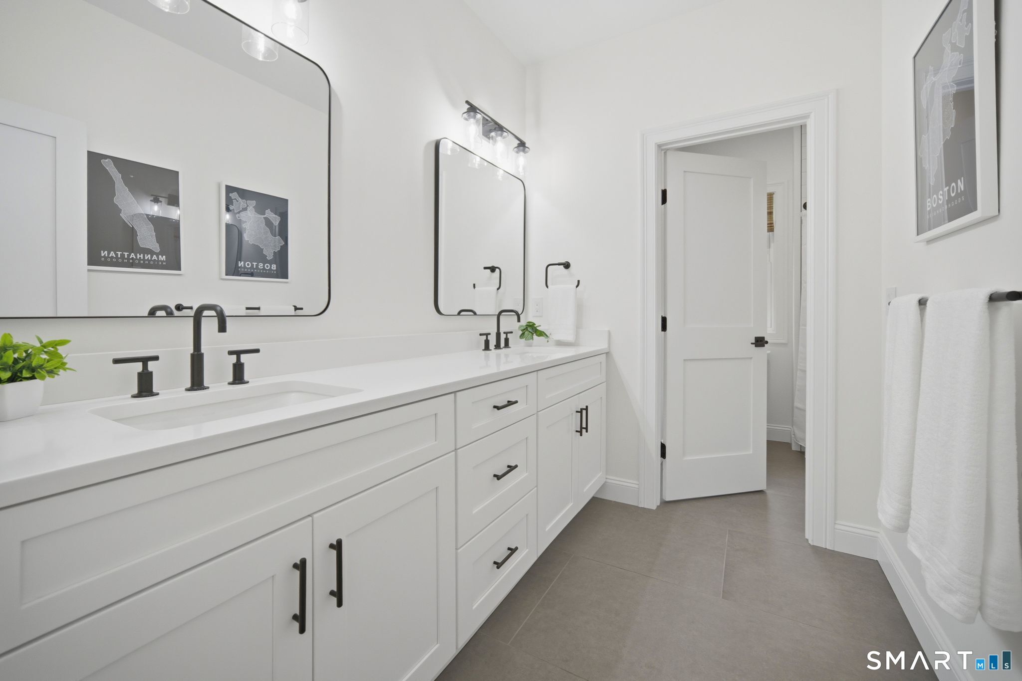 43 Oak Ridge Drive Avon CT 06001