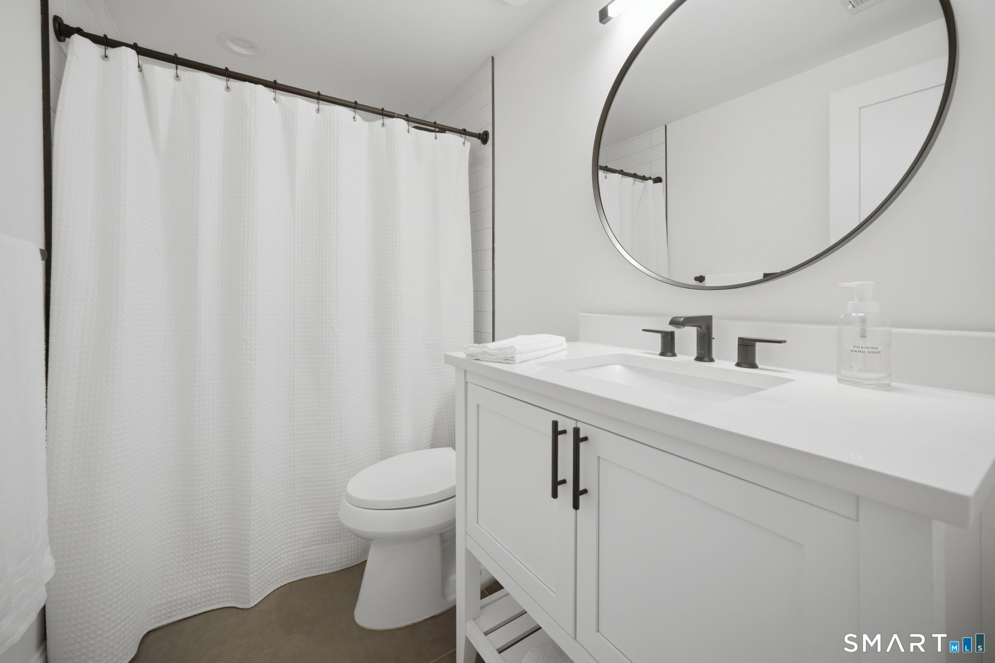 43 Oak Ridge Drive Avon CT 06001