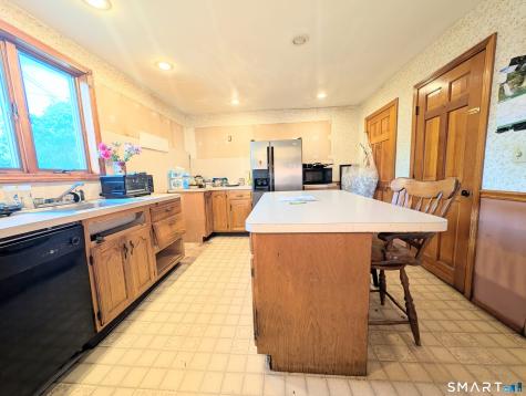 158 Cliff Street Naugatuck CT 06770