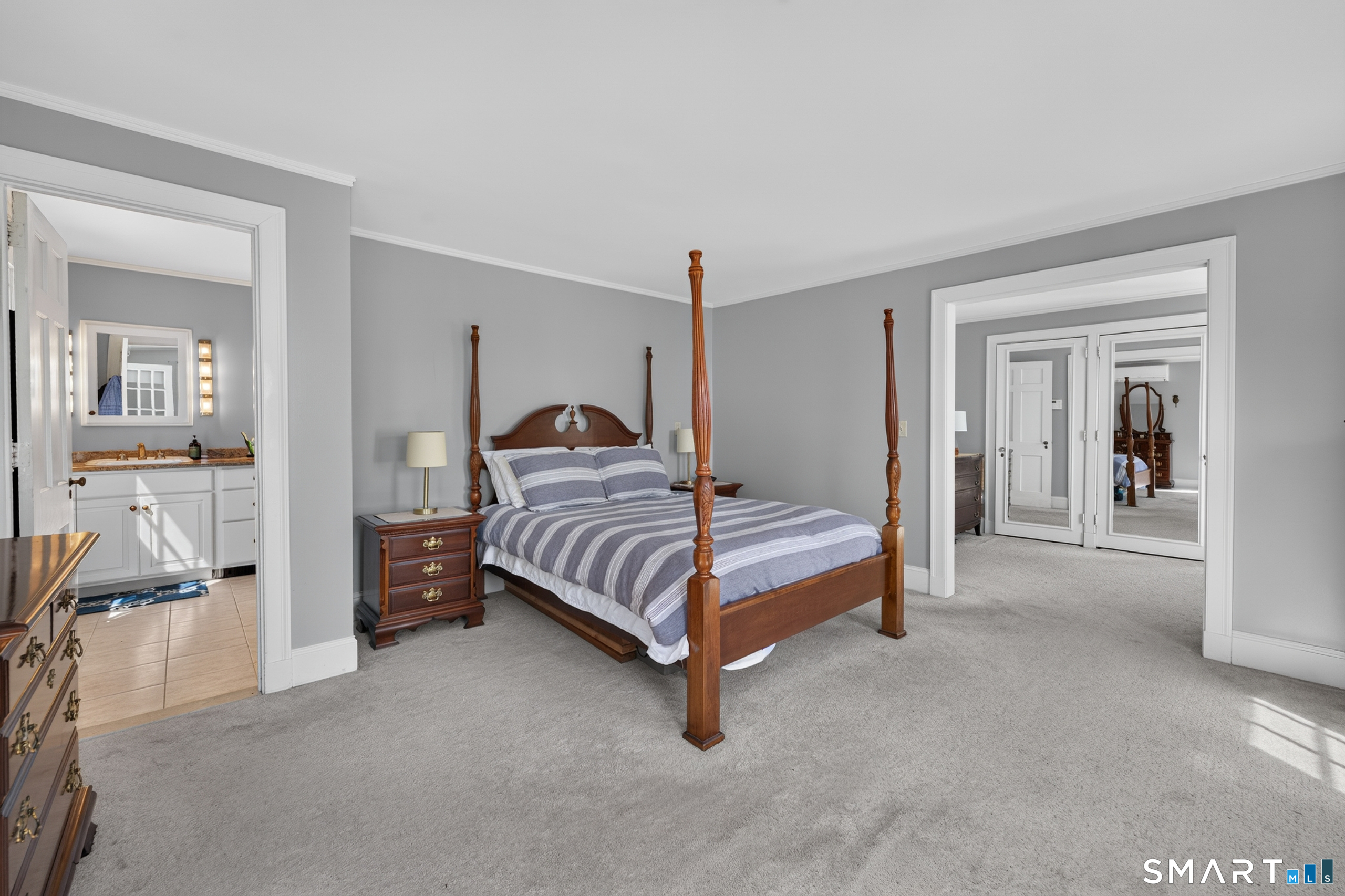 39 Glenwood Avenue New London CT 06320