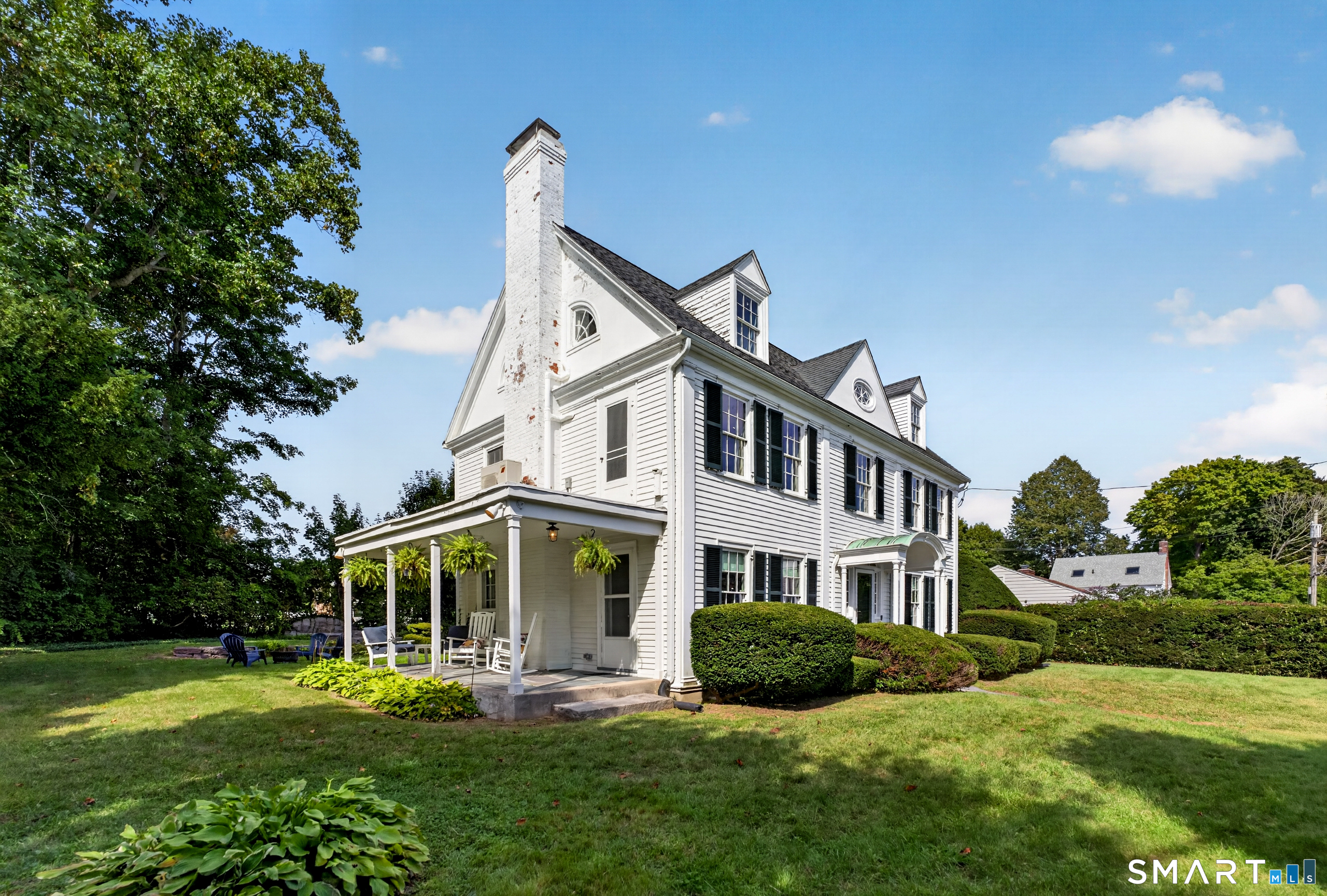 39 Glenwood Avenue New London CT 06320