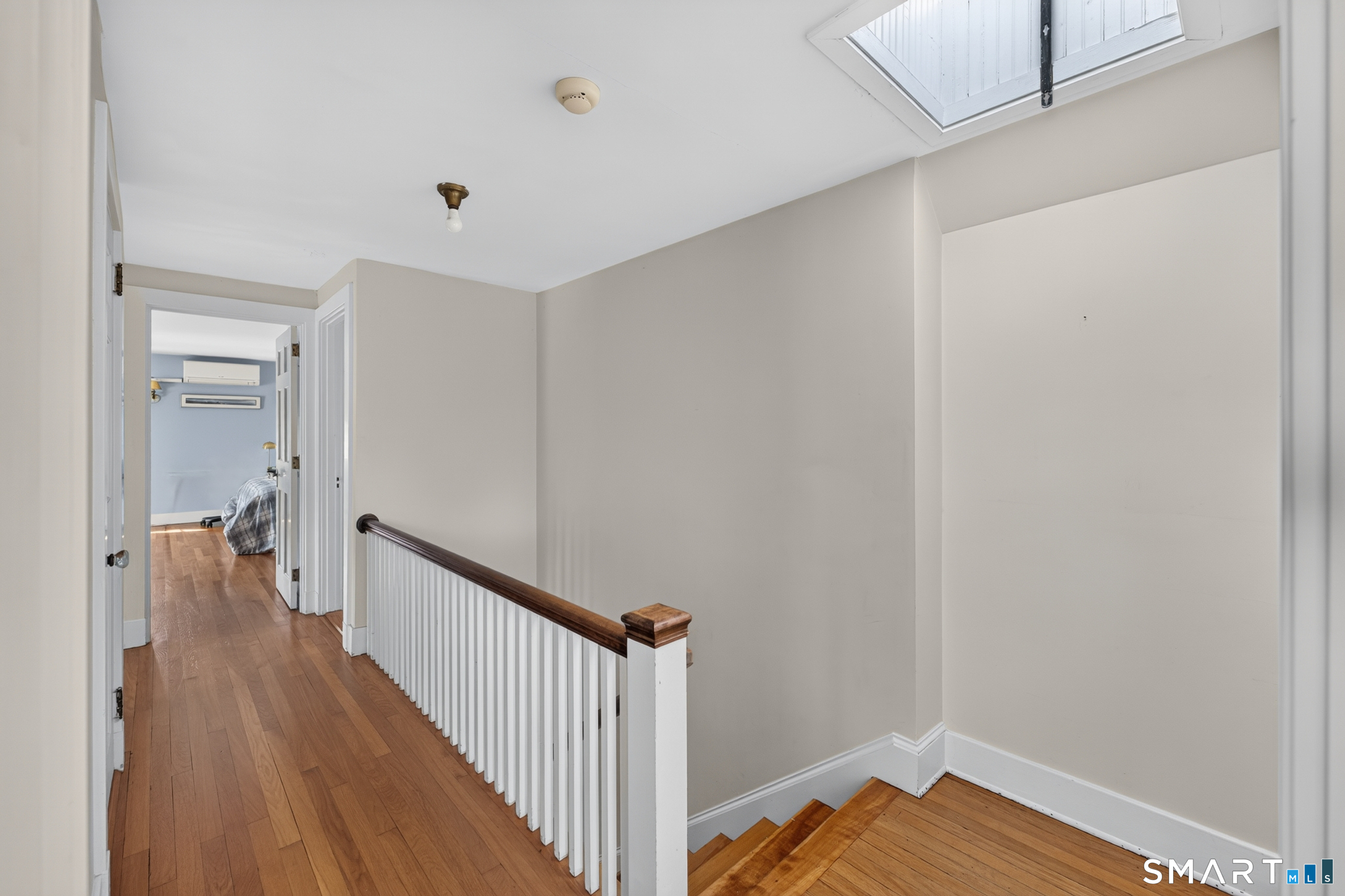 39 Glenwood Avenue New London CT 06320