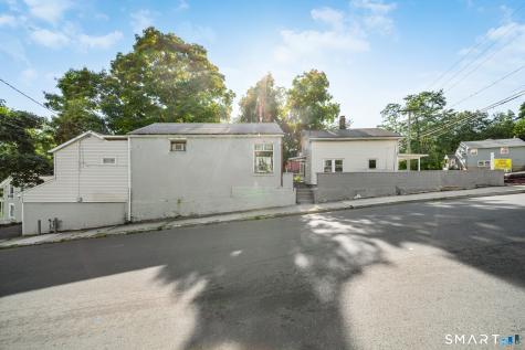 246 Wolcott Street Waterbury CT 06705