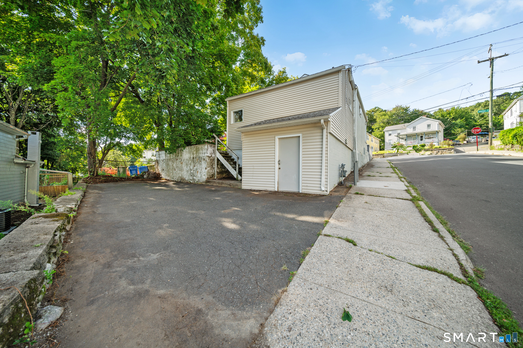 246 Wolcott Street Waterbury CT 06705