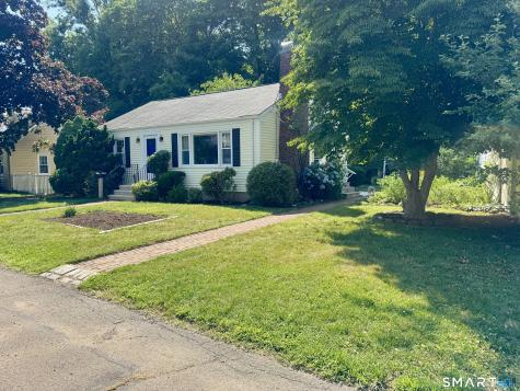 48 Home Place Branford CT 06405