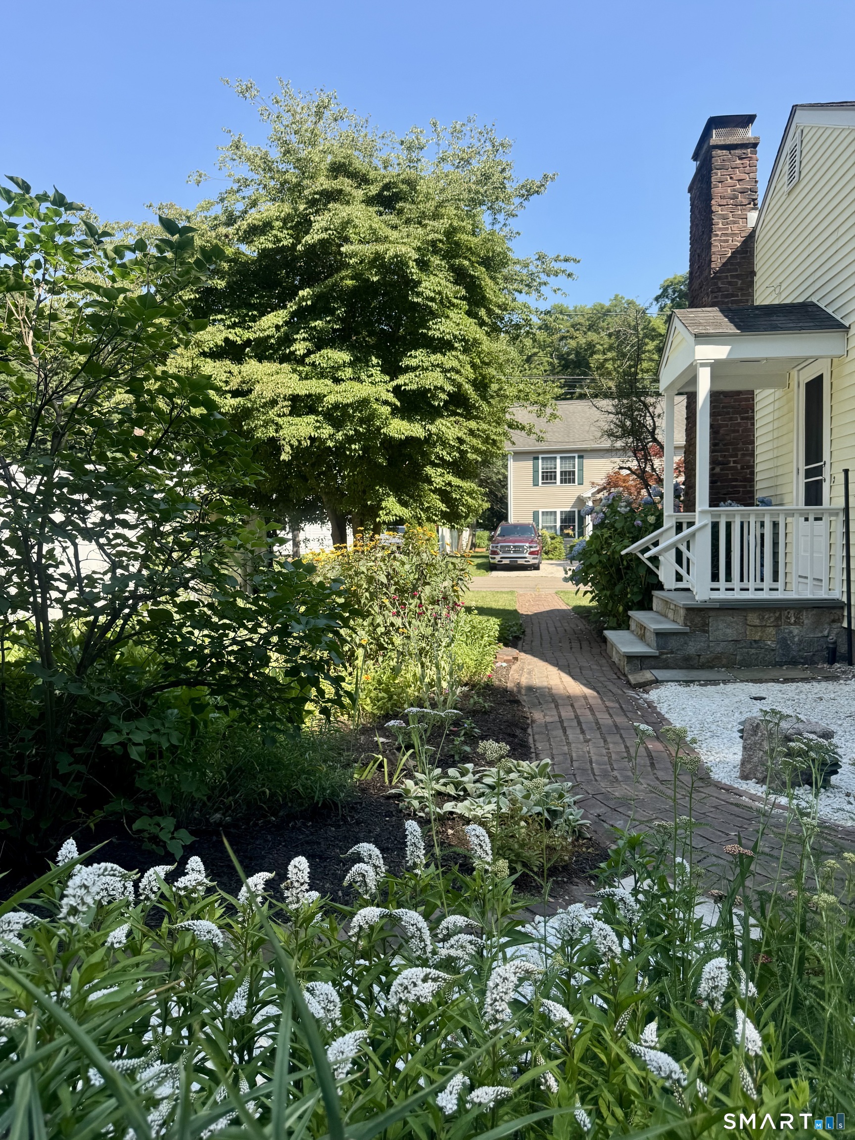 48 Home Place Branford CT 06405