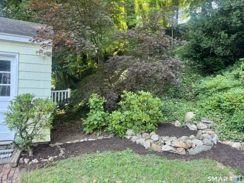 48 Home Place Branford CT 06405