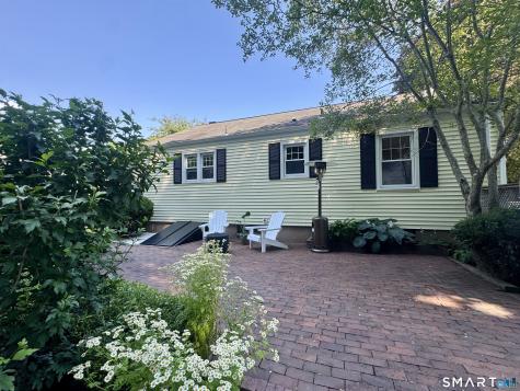 48 Home Place Branford CT 06405