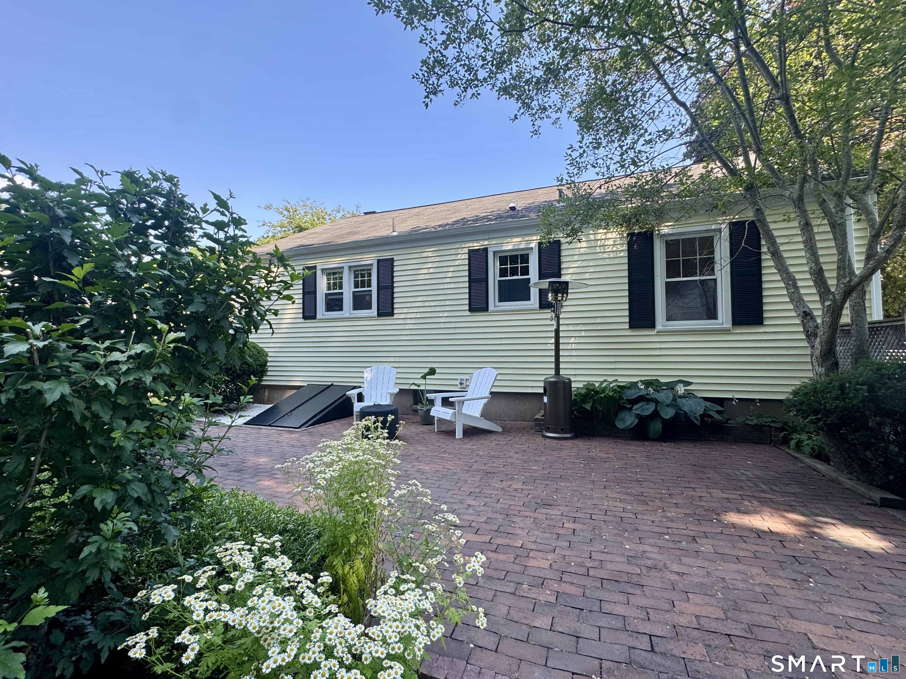 48 Home Place Branford CT 06405