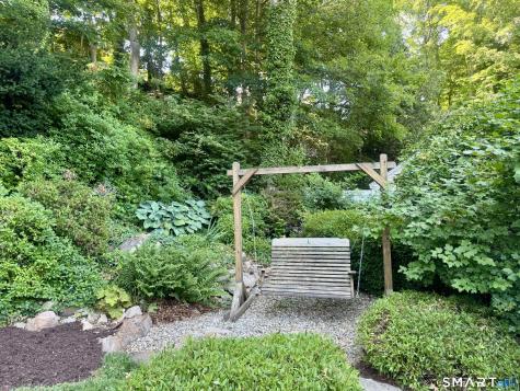 48 Home Place Branford CT 06405