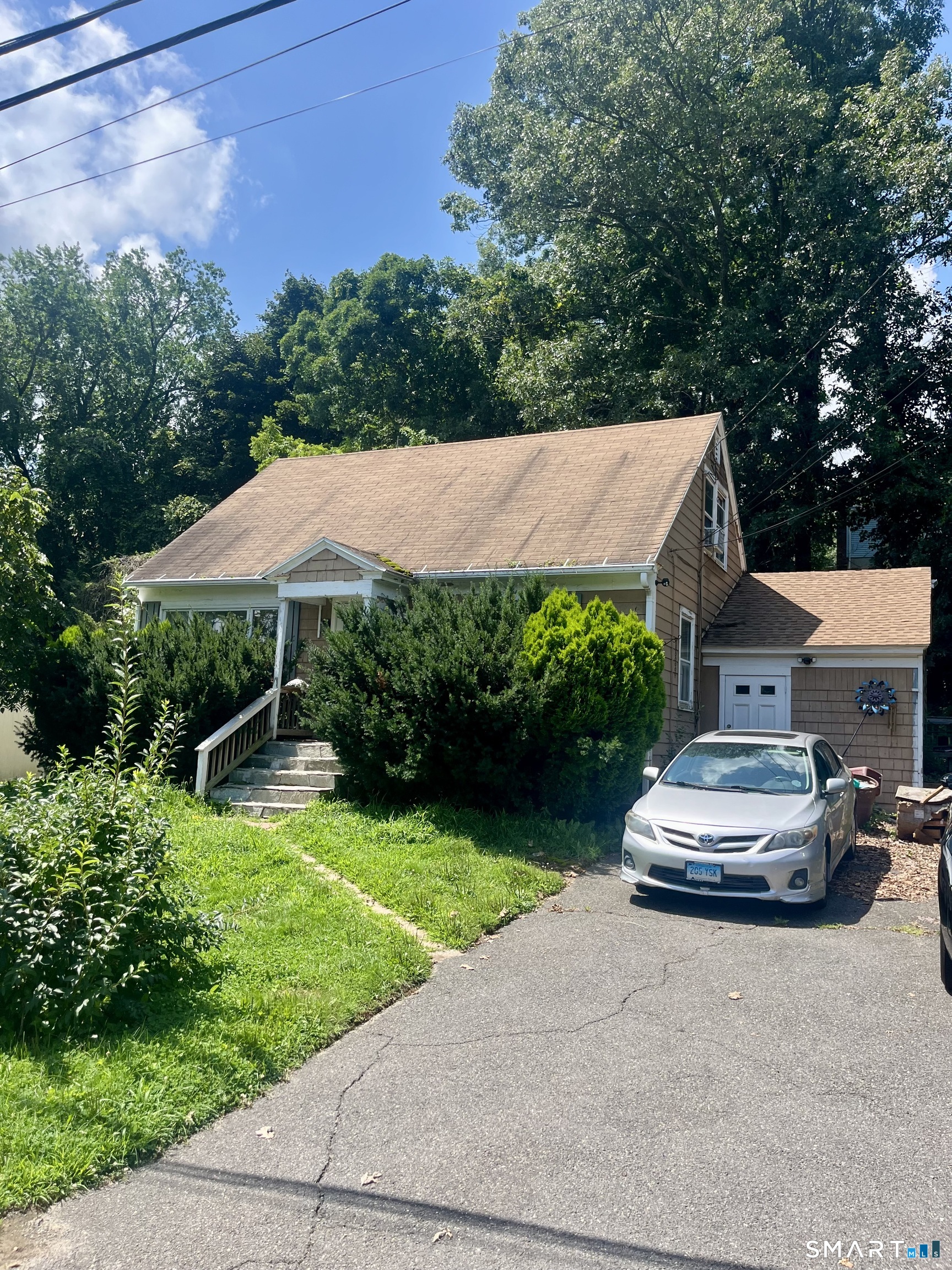 21 Joy Road Waterbury CT 06708