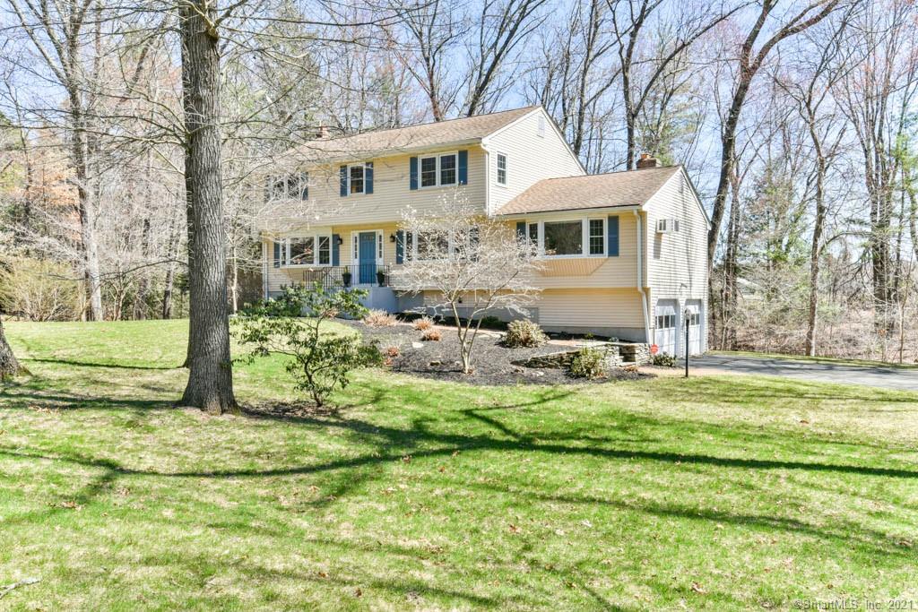 6 Saxton Brook Drive Simsbury CT 06070