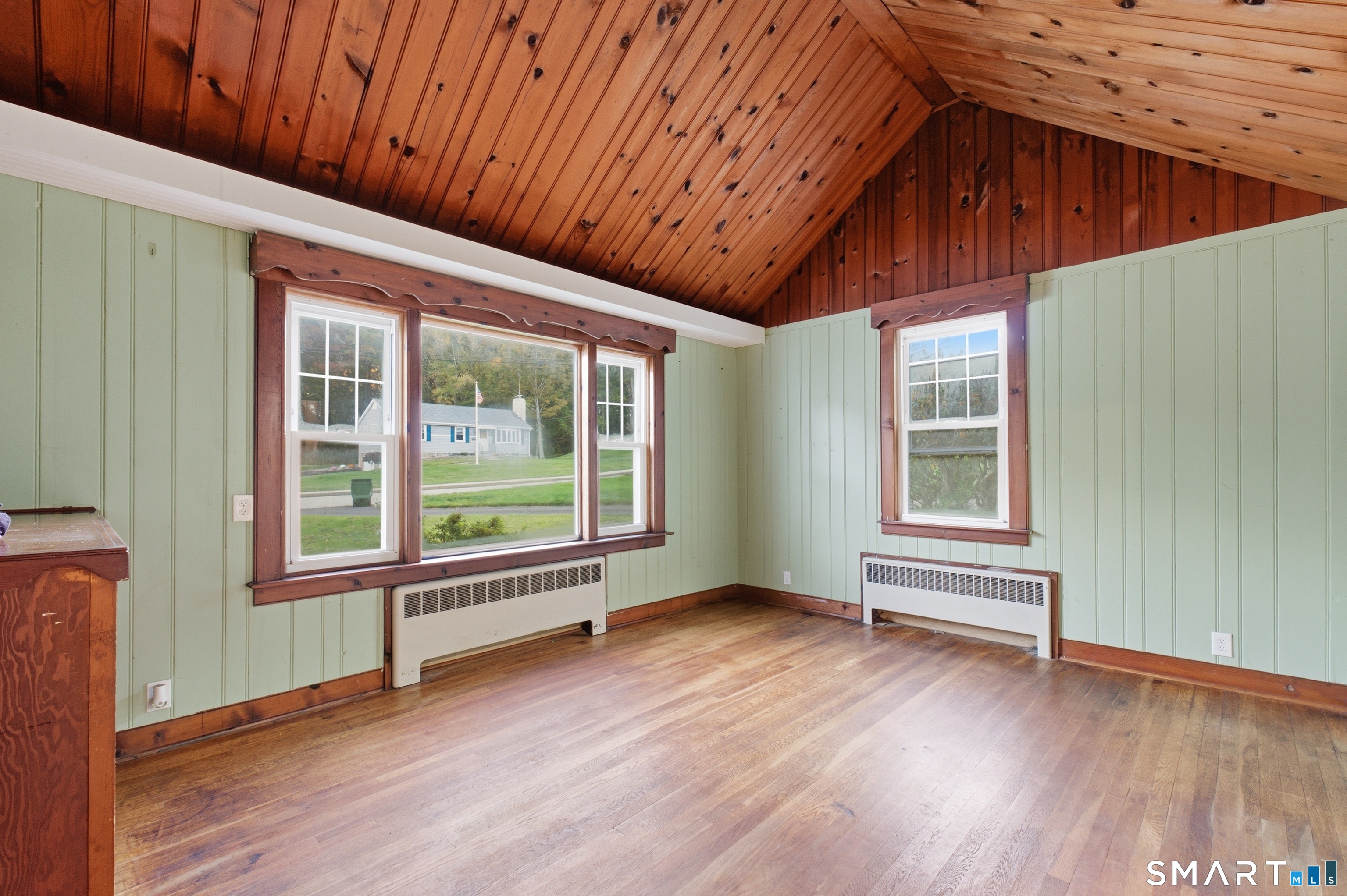 10 Walnut Avenue East Hampton CT 06424