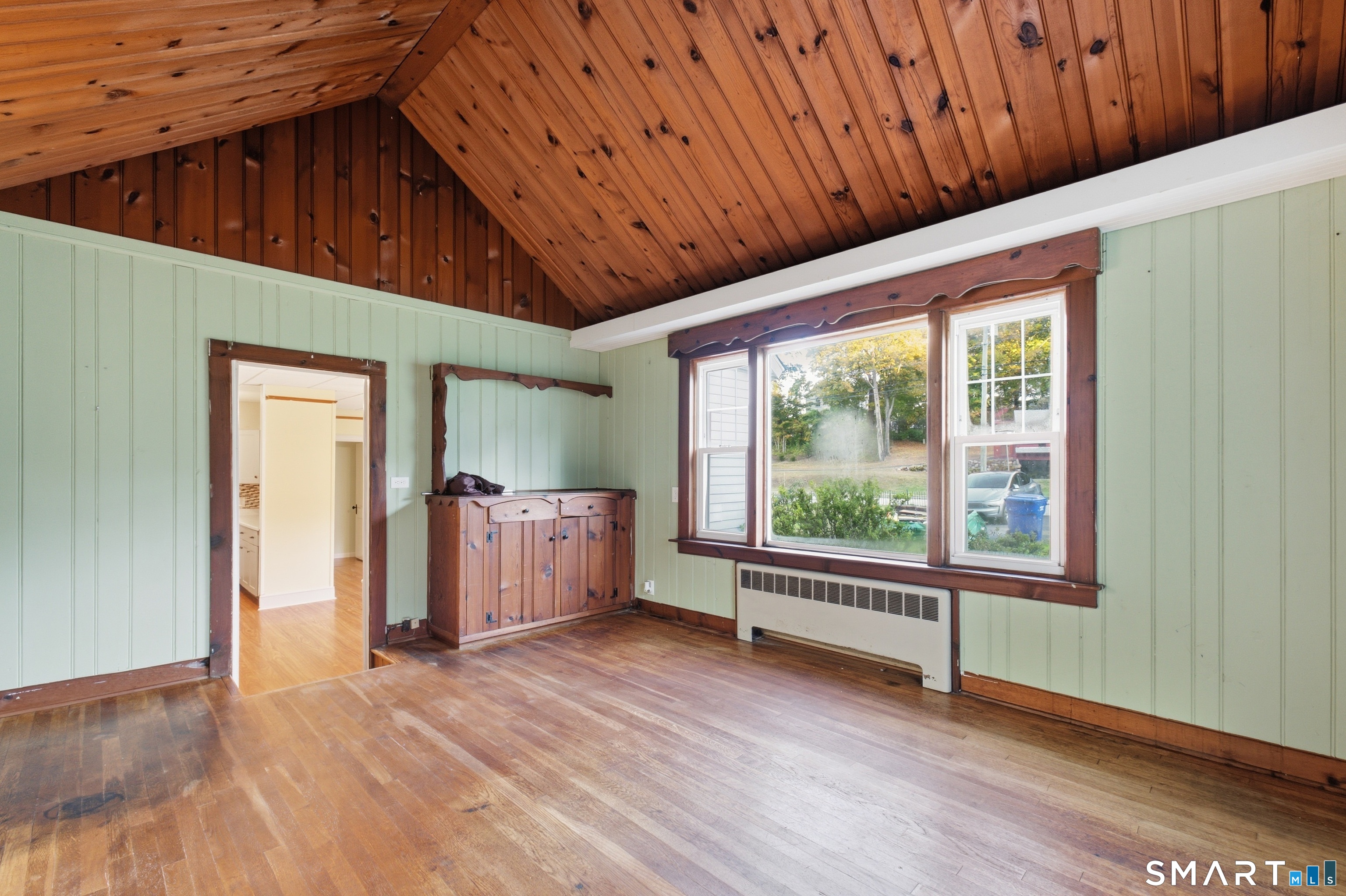 10 Walnut Avenue East Hampton CT 06424