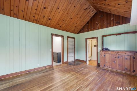 10 Walnut Avenue East Hampton CT 06424