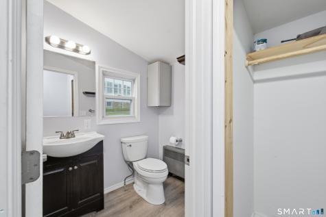 10 Walnut Avenue East Hampton CT 06424