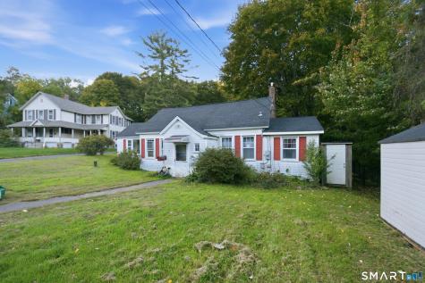 10 Walnut Avenue East Hampton CT 06424