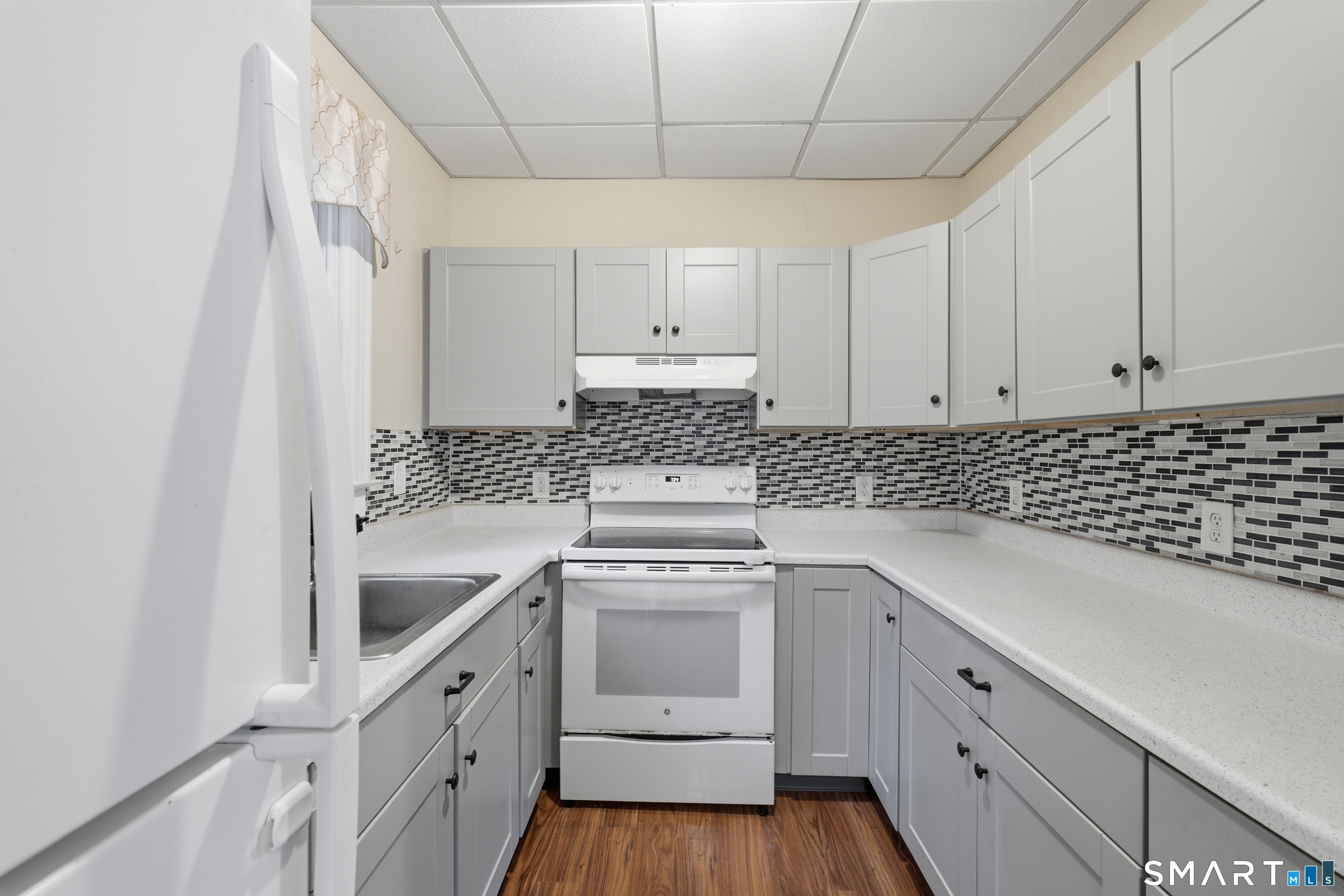 10 Walnut Avenue East Hampton CT 06424