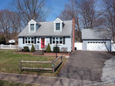14 Lilac Lane Milford CT 06460