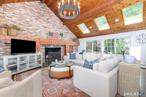 60 Old Wood Road Avon CT 06001