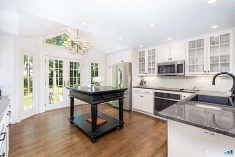 60 Old Wood Road Avon CT 06001