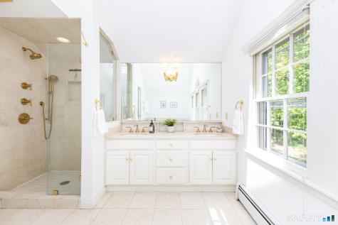 60 Old Wood Road Avon CT 06001