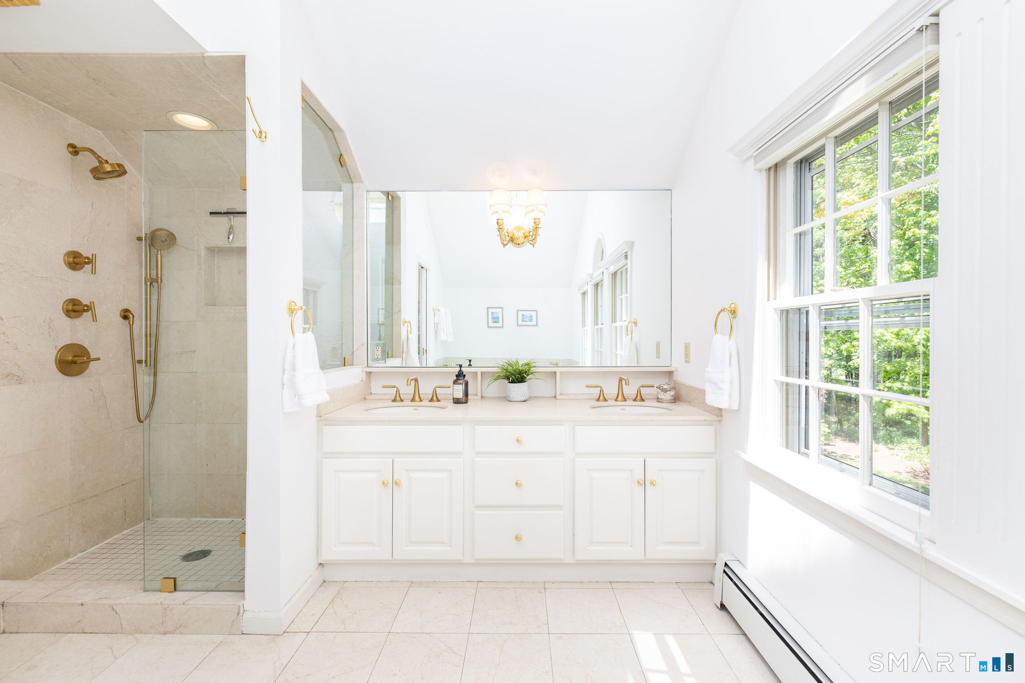 60 Old Wood Road Avon CT 06001