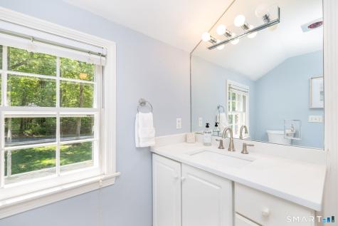 60 Old Wood Road Avon CT 06001