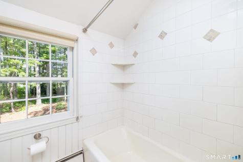 60 Old Wood Road Avon CT 06001