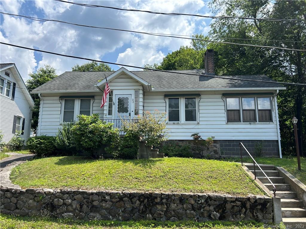 32 Hayes Avenue Waterbury CT 06705