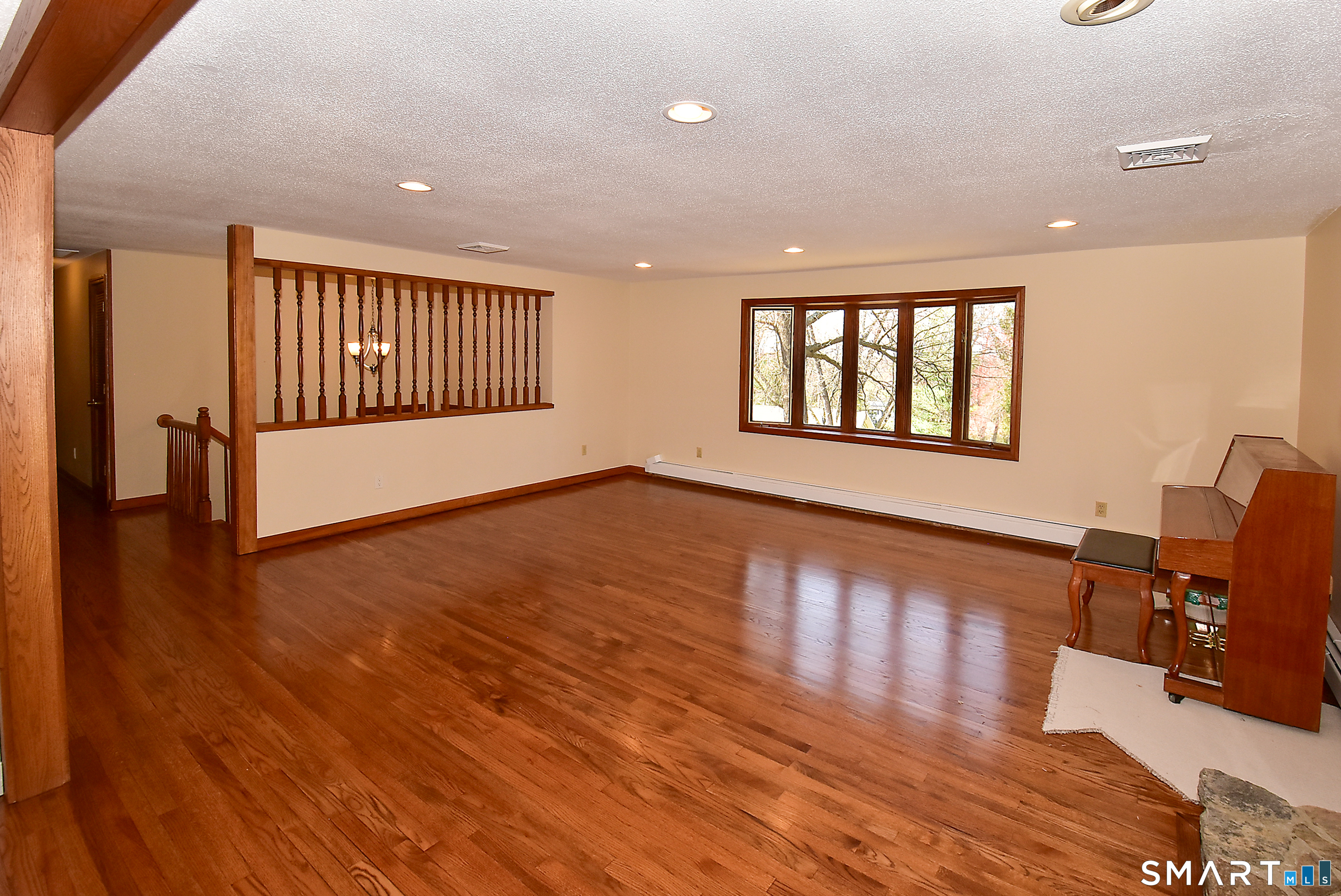 45 Grissom Road Manchester CT 06042