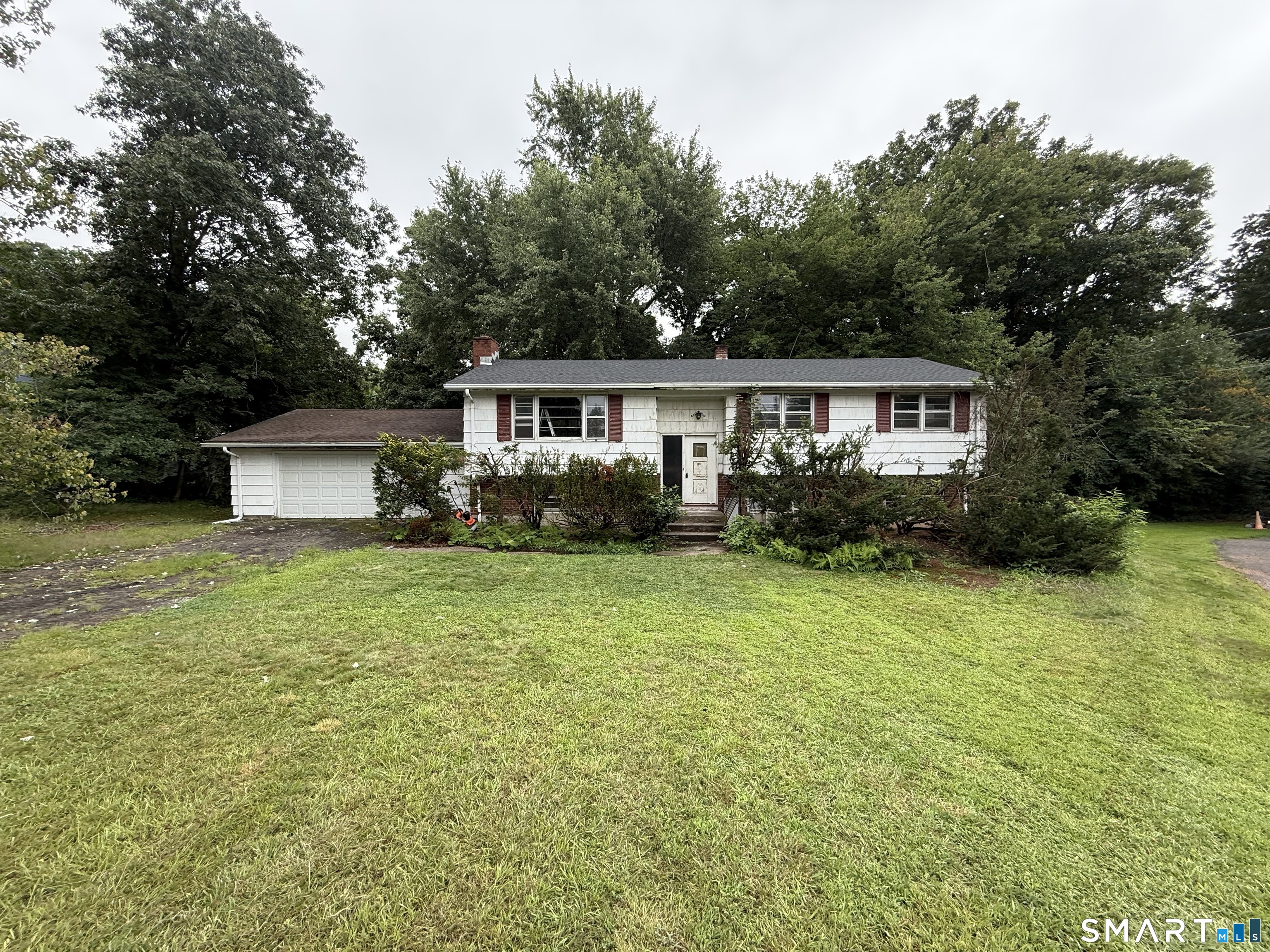 9 Pleasant Drive North Haven CT 06473