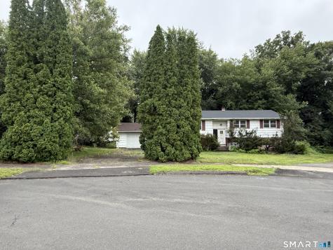 9 Pleasant Drive North Haven CT 06473