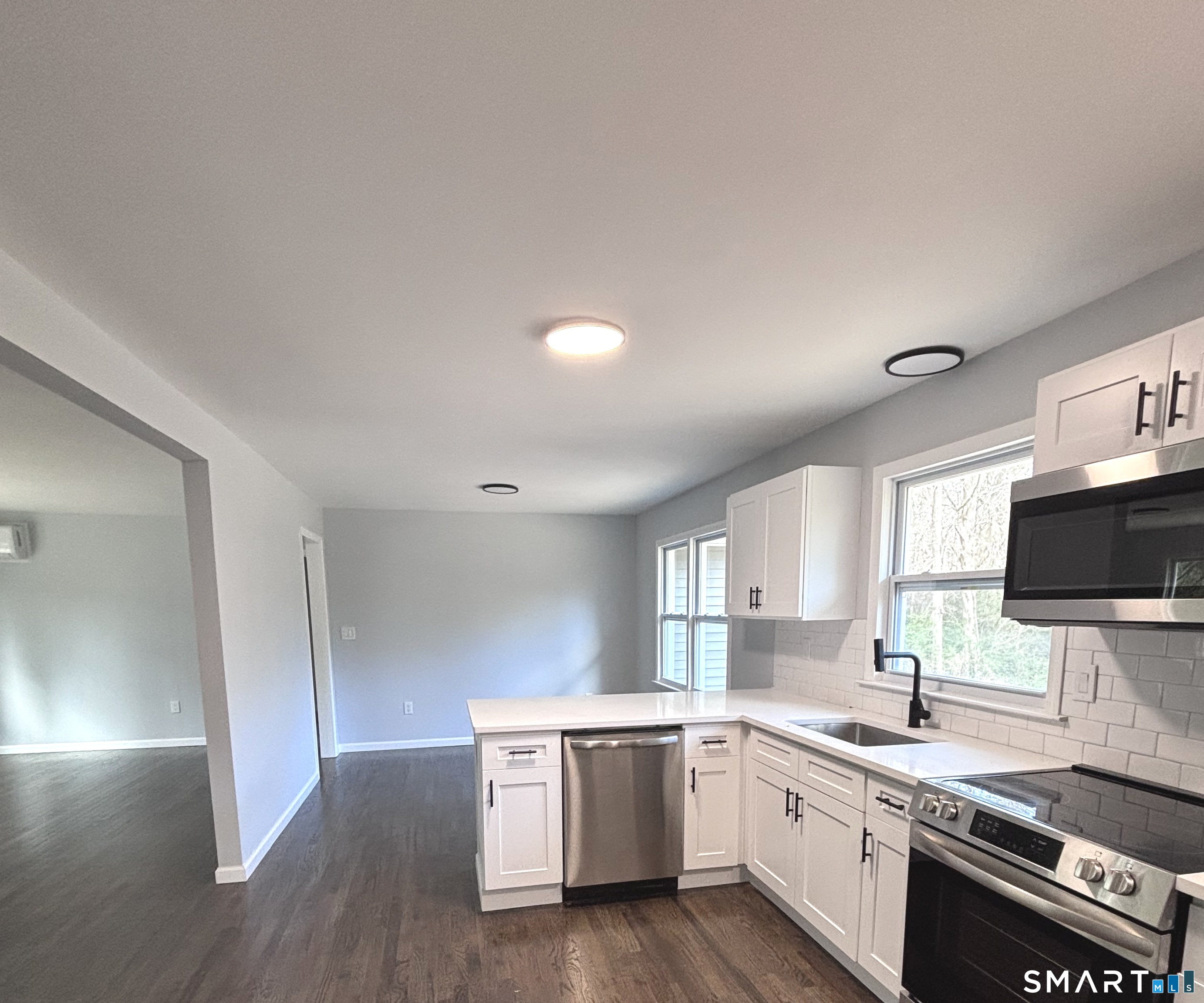 1107 North High Street East Haven CT 06512