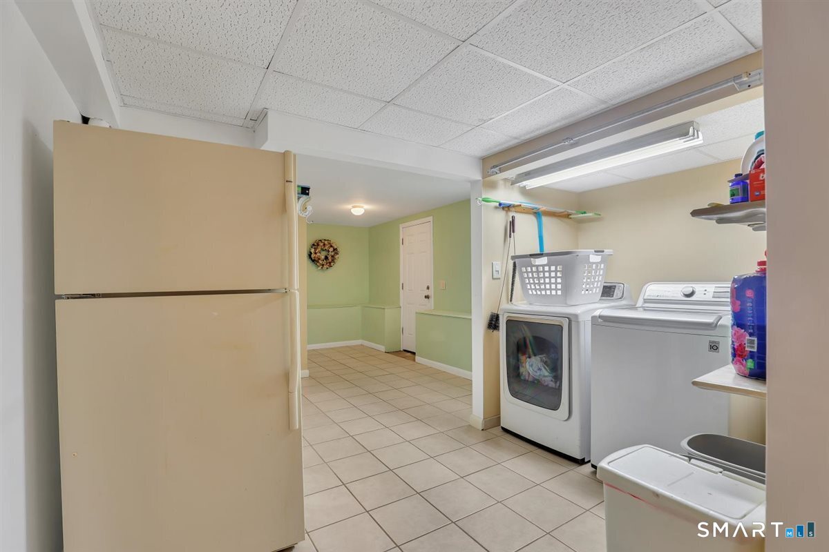 103 Grissom Road Manchester CT 06042
