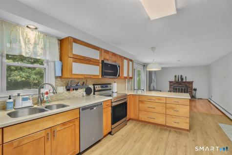 103 Grissom Road Manchester CT 06042