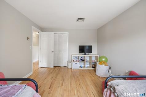 112 Joy Road Middlebury CT 06762